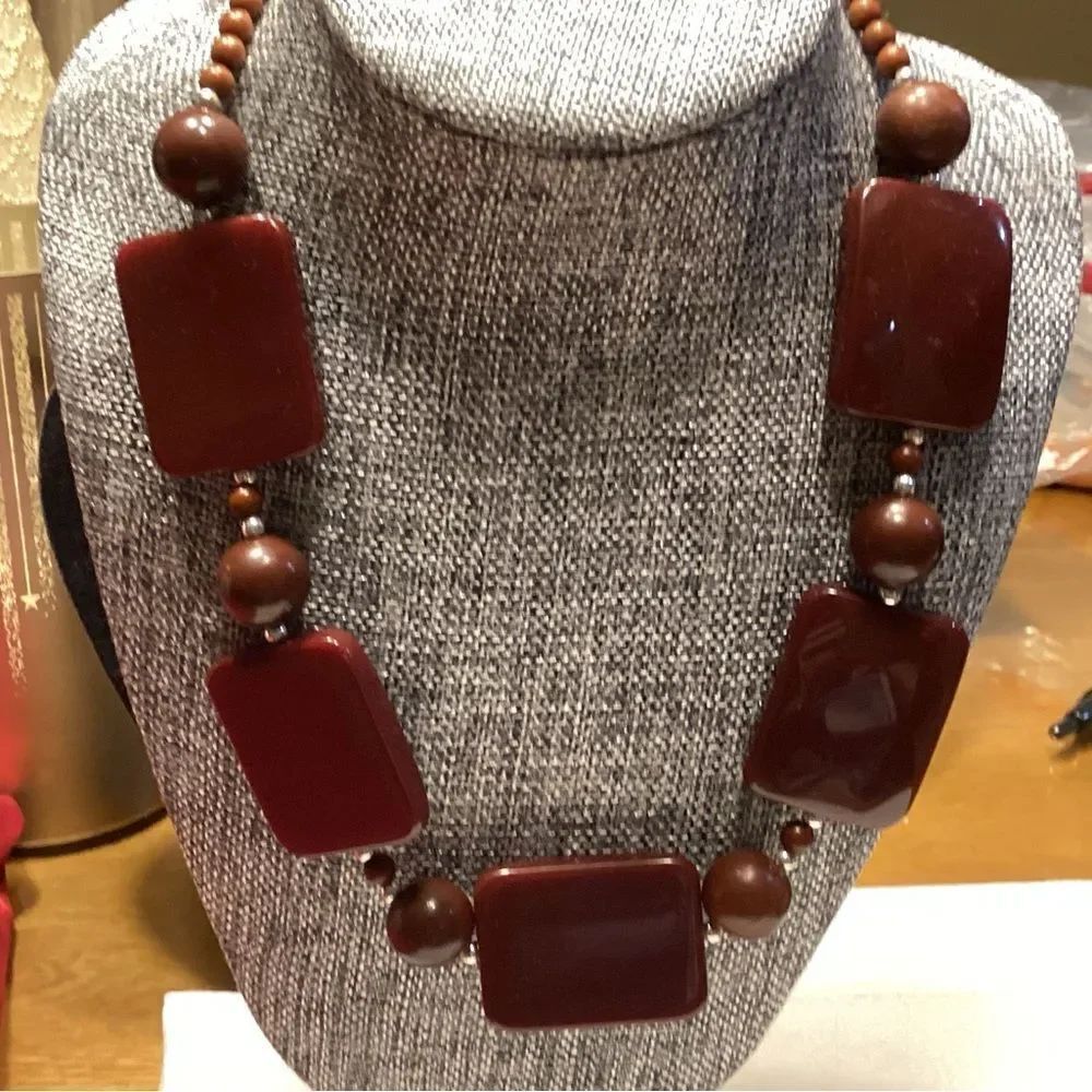 Beaded Acrylic Necklace in Dark Caramel Color